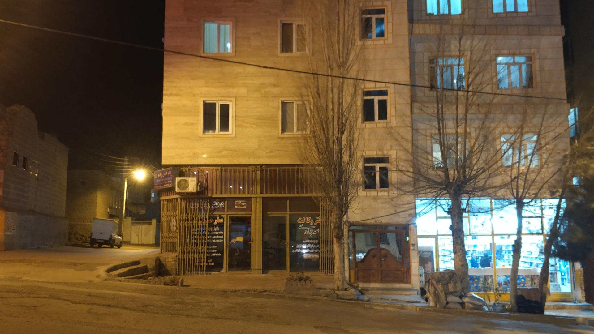 عکس دفتر وکالت صمد جوادی