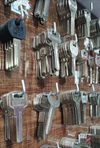 عکس خدمات قفل و شیشه بالابر اتومبیل، کلیدسازی