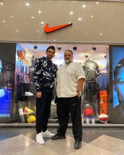 عکس نمایندگی نایکی نیاوران