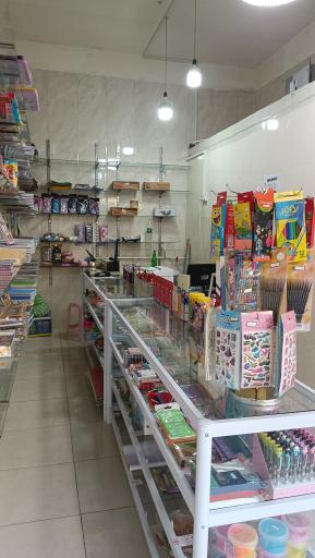 عکس نوشت افزار و کافی نت دانش