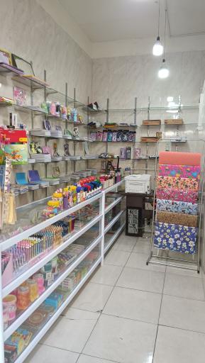 عکس نوشت افزار و کافی نت دانش