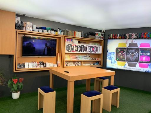 عکس مرکز موبایل (فرزام)