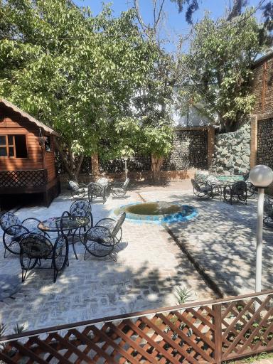 عکس سرای  دنج