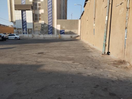 عکس پارکینگ کوچه برخودار