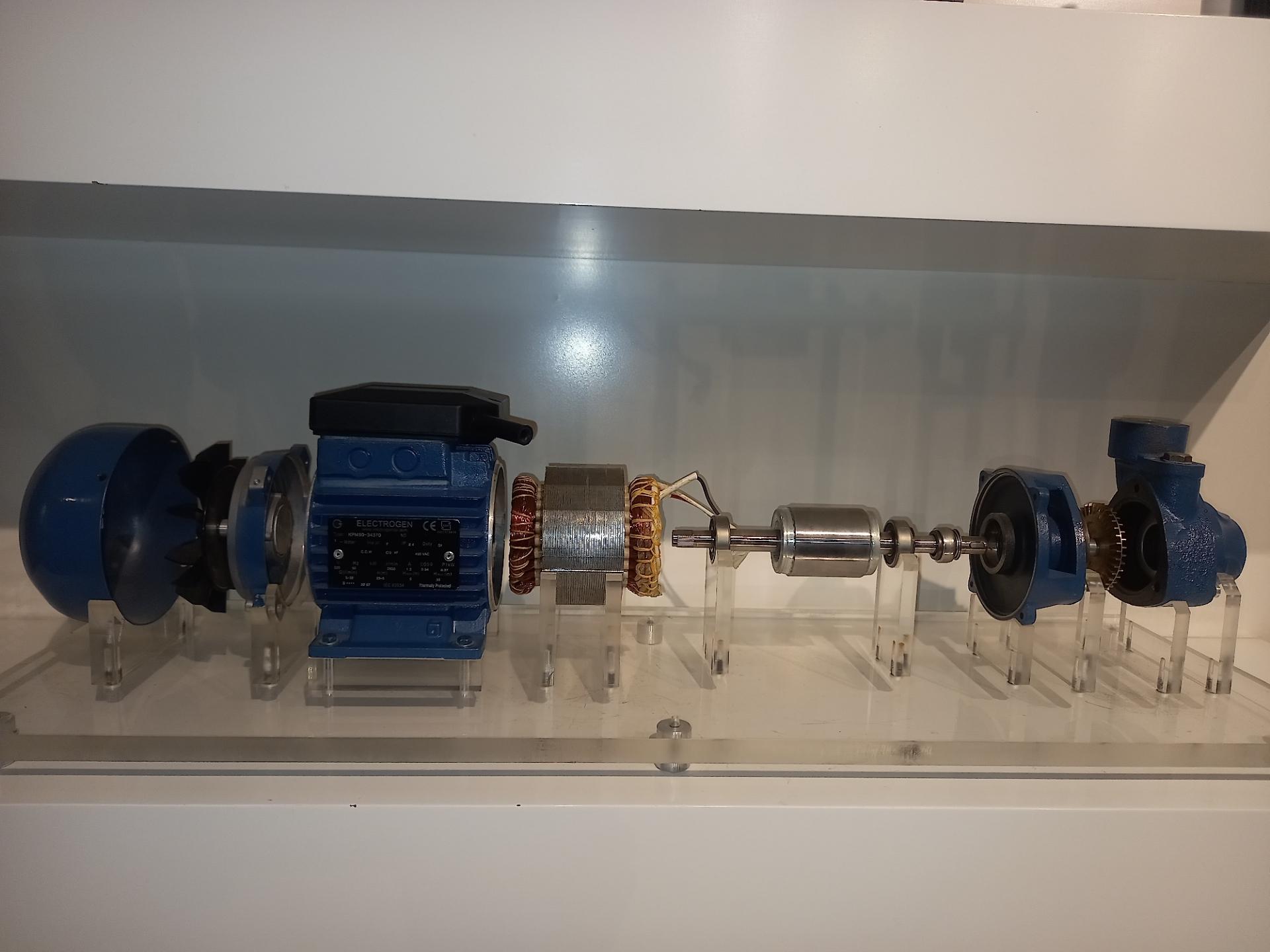 عکس سیم‌پیچی و تعمیرات الکترو صنعت فدایی