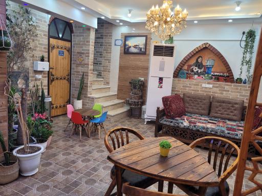 عکس فلافل سرای سنتی و کافه شبستان