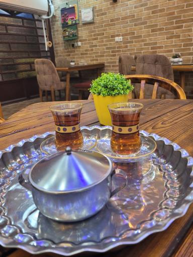 عکس فلافل سرای سنتی و کافه شبستان