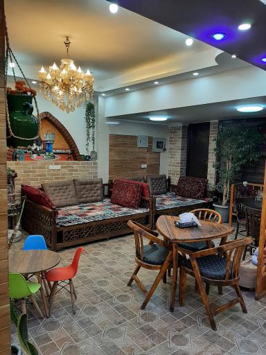 عکس فلافل سرای سنتی و کافه شبستان