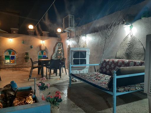 عکس فلافل سرای سنتی و کافه شبستان