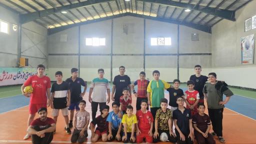 مجموعه ورزشی شهدای پایین میرکلا 