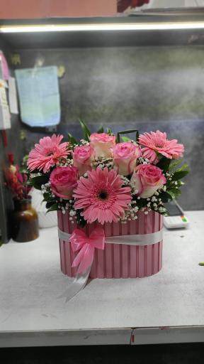 عکس گلفروشی ماه گل