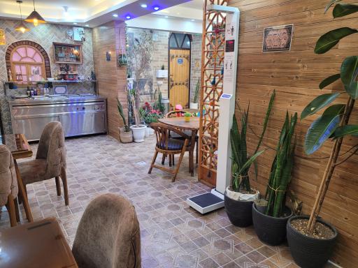 عکس فلافل سرای سنتی و کافه شبستان