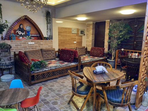 عکس فلافل سرای سنتی و کافه شبستان