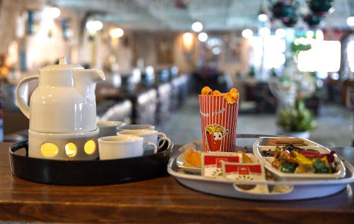 عکس کافه باغ سردیس