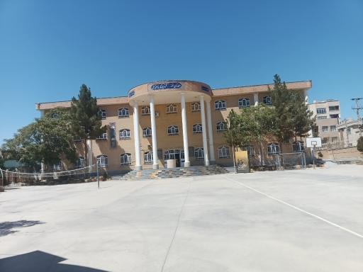 عکس دبیرستان محمودیه