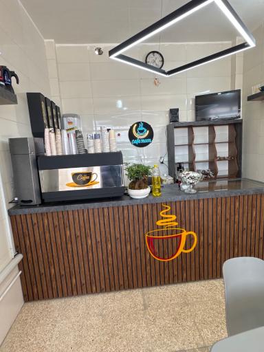 عکس کافه ماه