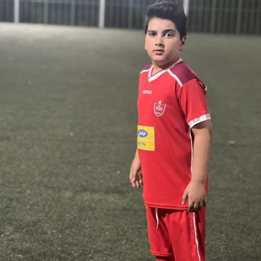 عکس چمن مصنوعی پارک جوان