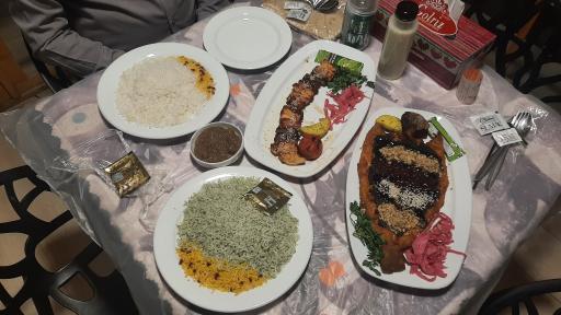 عکس رستوران باغ ایرانی 