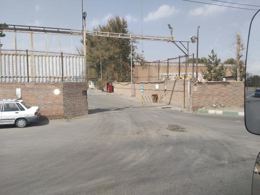 عکس انبار کانتینر بهمن موتور