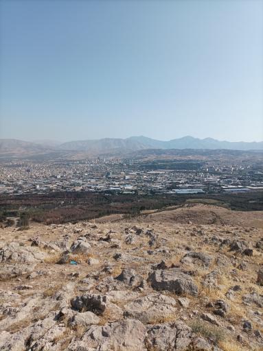 قله سرخه حصار 