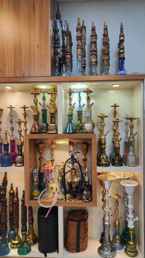 عکس عرضه محصولات دخانی فیلتر قرمز