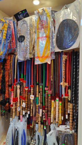 عکس عرضه محصولات دخانی فیلتر قرمز