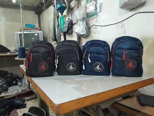 عکس کارگاه تولیدی کیف