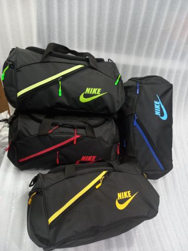 عکس کارگاه تولیدی کیف