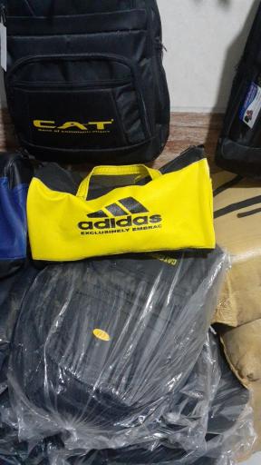 عکس کارگاه تولیدی کیف