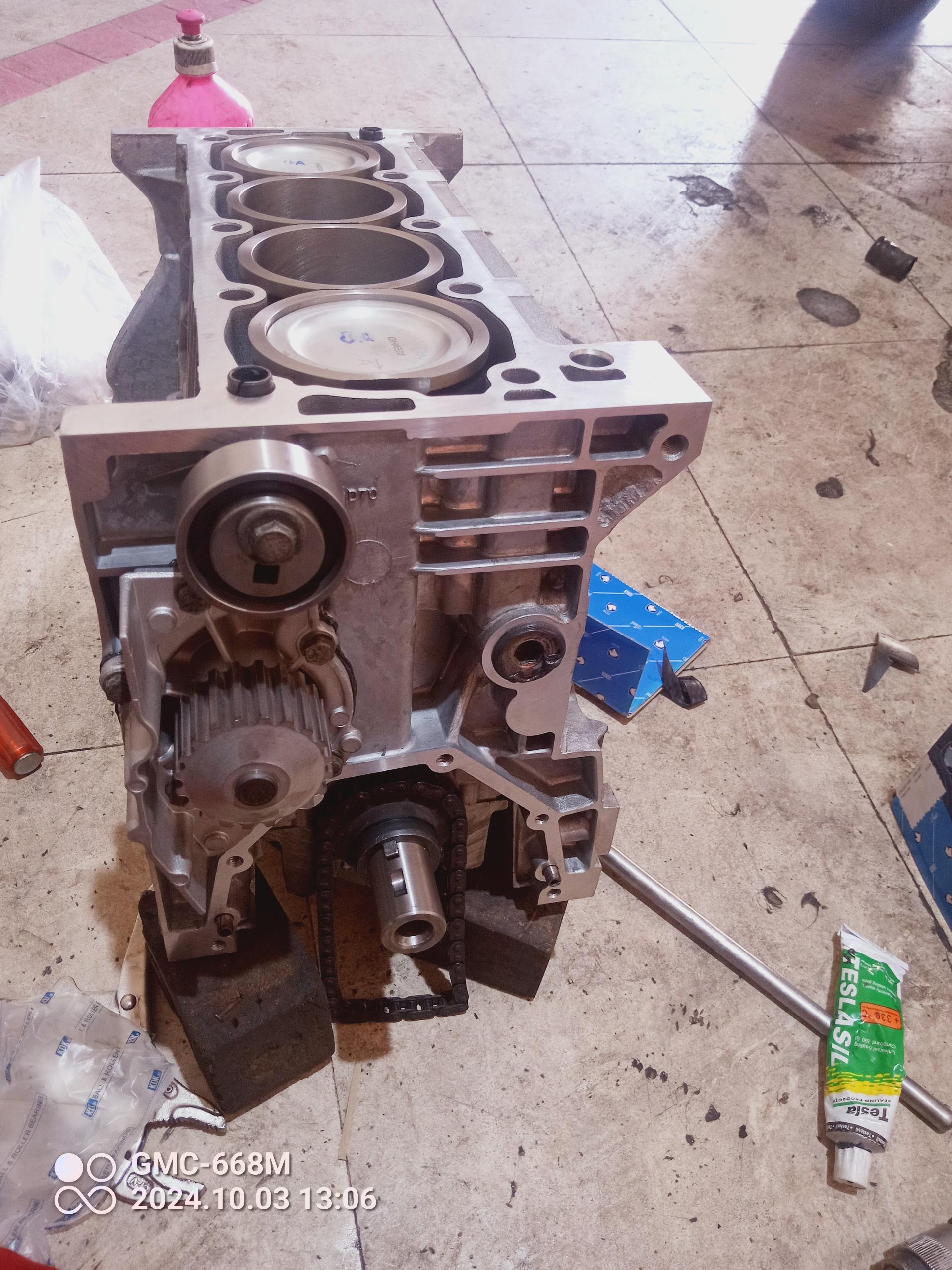 عکس مکانیکی صادق