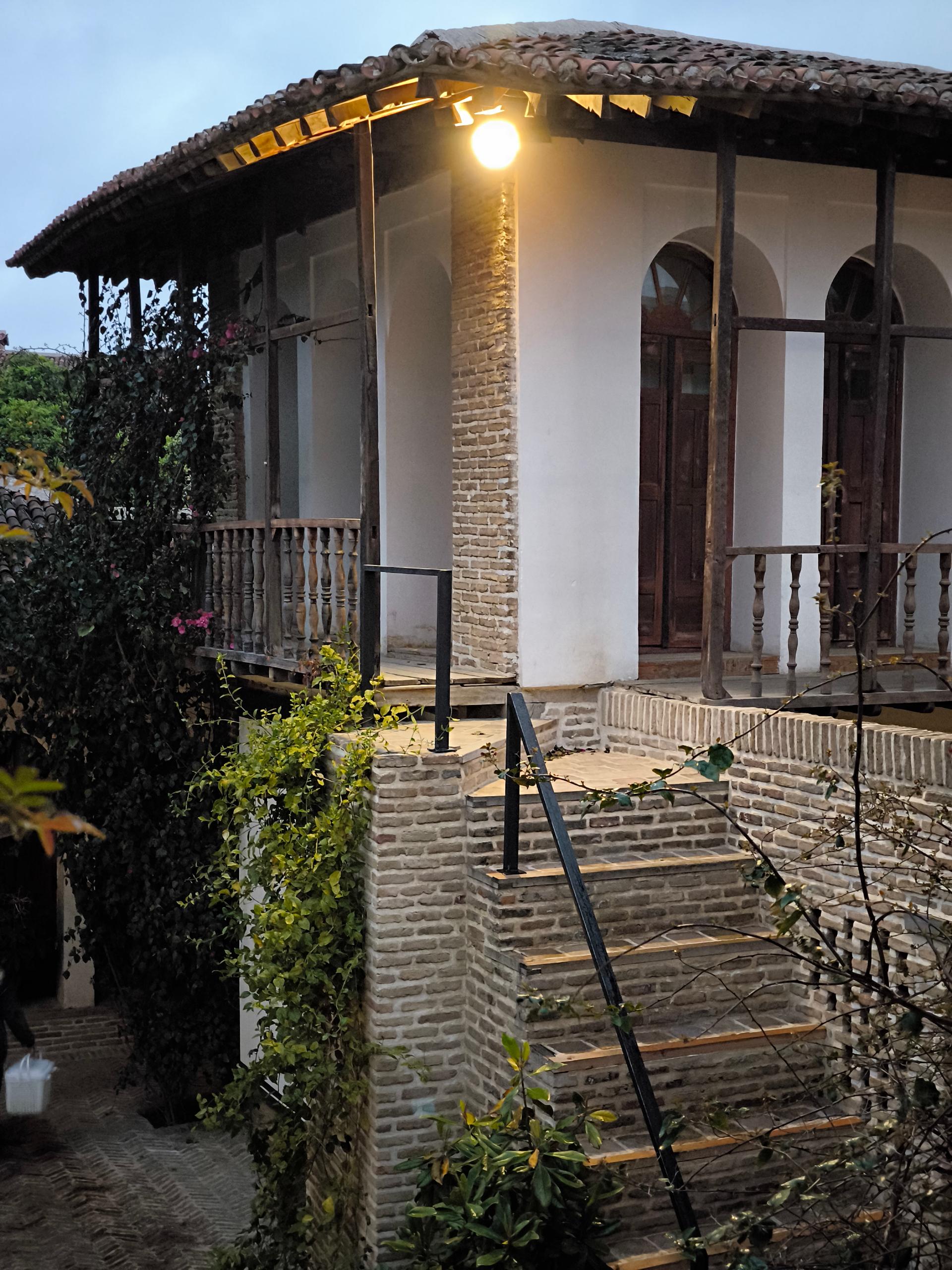 عکس هتل و رستوران هفت پیکر (خانه باقری ها)