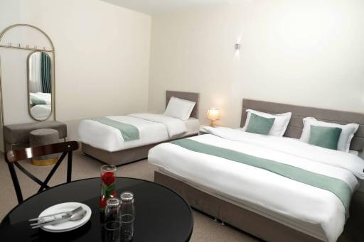 عکس هتل ایران زمین