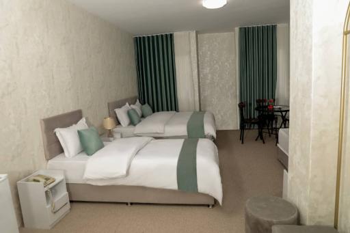 عکس هتل ایران زمین