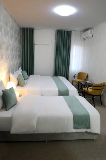 هتل ایران زمین