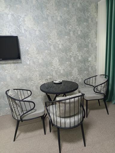 هتل ایران زمین