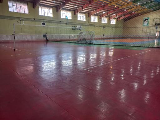 عکس سالن ورزشی هلال احمر