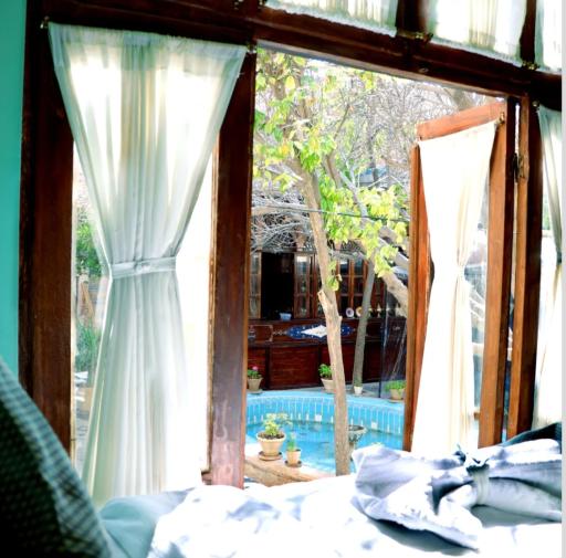 عکس هتل سنتی داروش