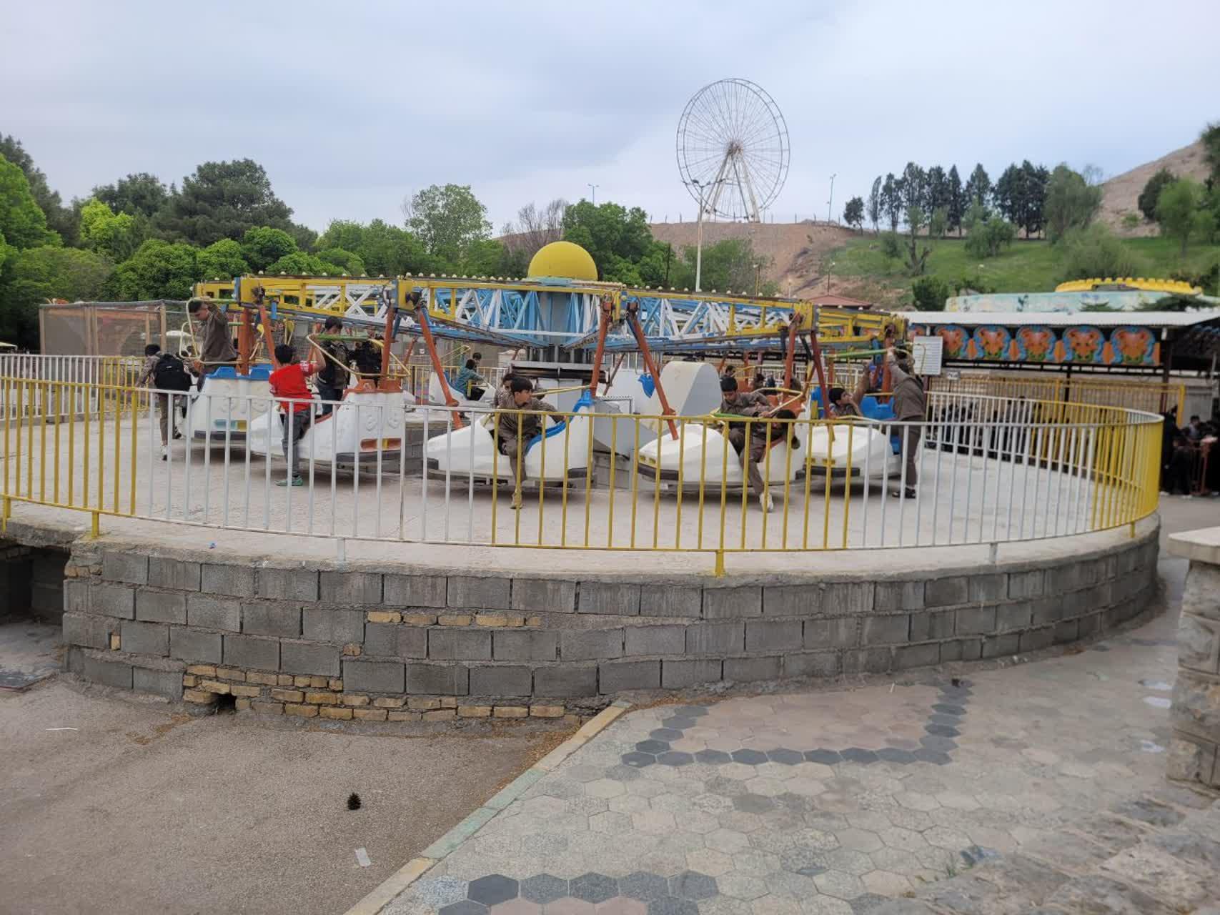 عکس پارک شهدای زینلی