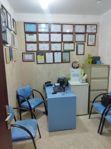 عکس کلینیک مشاوه و رواندرمانی امید