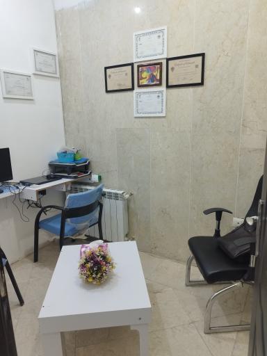 عکس کلینیک مشاوه و رواندرمانی امید