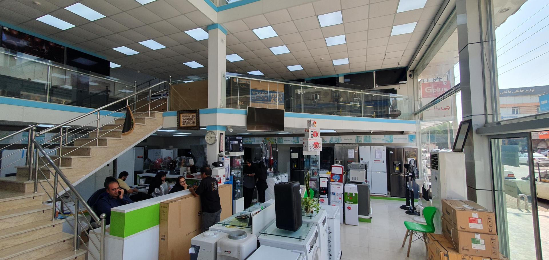 عکس فروشگاه و نمایشگاه محمد (کاظمی) شعبه شاملو