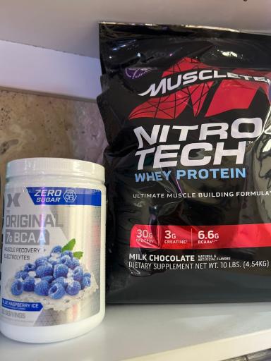 عکس باشگاه بدنسازی بانوان آسنا