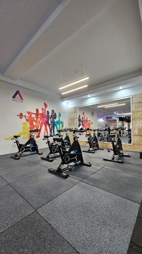 عکس باشگاه بدنسازی بانوان آسنا