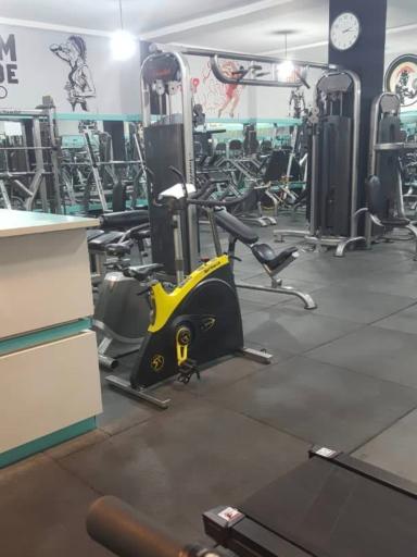 عکس باشگاه رویال سادات