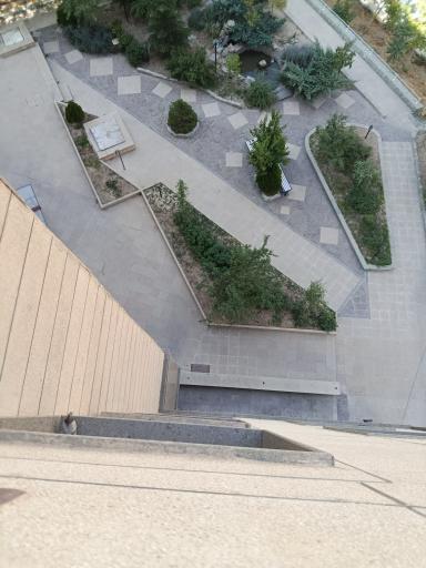عکس برج یاس