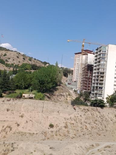 عکس برج یاس
