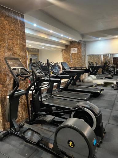 عکس باشگاه بدنسازی ظفرمند