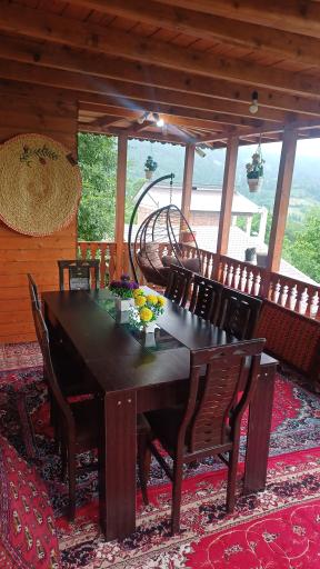 عکس کلبه چوبی کوهستان