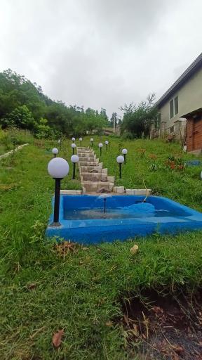 عکس کلبه چوبی کوهستان