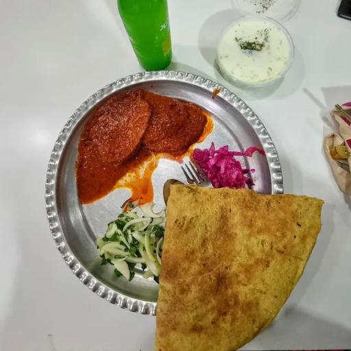 عکس تهیه غذای باقرآباد